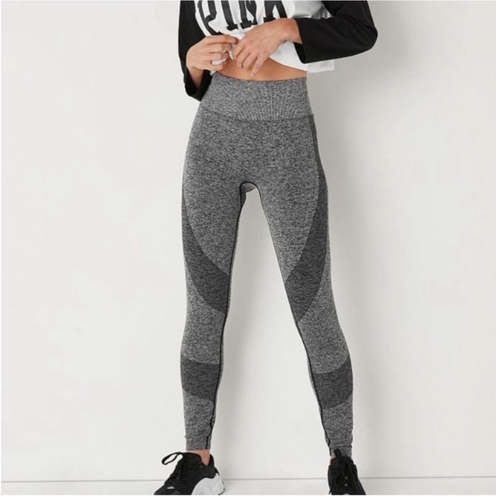 Victoria’s Secret PINK Active Gray Leggings Size Medium